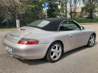 Usata Porsche 996 300 CV (220 kW) 2000 Grigio Cabrio