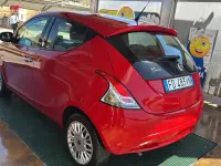 Usata Lancia Ypsilon Gold 69 CV (50 kW) 2016 Rosso Utilitaria