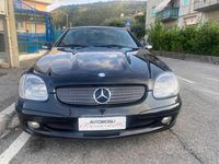Usata Mercedes SLK200 163 CV (119 kW) 2001 Nero pastello Cabrio