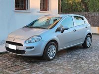 Usata Fiat Punto Lounge 77 CV (56 kW) 2016 Argento Berlina
