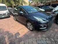 Usata Peugeot 3008 Active 115 CV (84 kW) 2015 Bluazzurro Station wagon