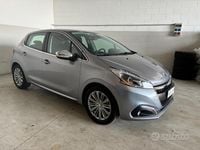 Usata Peugeot 208 Allure 83 CV (61 kW) 2019 Grigio Utilitaria