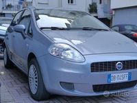 Usata Fiat Grande Punto 77 CV (56 kW) 2006 Grigio Utilitaria