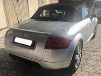 Usata Audi TT Roadster 180 CV (132 kW) 2000 Grigio Cabrio