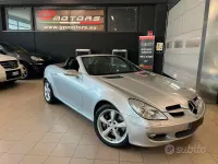 Usata Mercedes SLK350 272 CV (200 kW) 2004 Grigio Cabrio