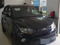 Usata Mahindra KUV100 87 CV (63 kW) 2023 Nero SUV