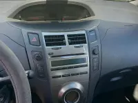 Usata Toyota Yaris 69 CV (50 kW) 2011 Bianco Utilitaria