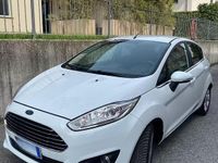 Usata Ford Fiesta Titanium 75 CV (55 kW) 2017 Bianco Berlina