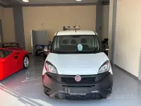 Usata Fiat Doblò S 120 CV (88 kW) 2022 Bianco Monovolume