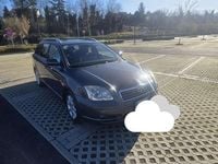 Usata Toyota Avensis 150 CV (110 kW) 2006 Grigio Station wagon