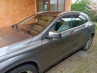 Usata Mercedes GLA200 136 CV (100 kW) 2017 Grigio SUV