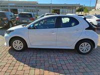 usata Toyota Yaris 4ª serie 1.0 5 porte Active