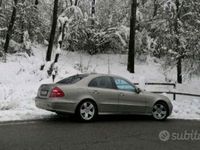 Usata Mercedes E270 177 CV (130 kW) 2005 Grigio Berlina