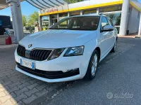 Usata Skoda Octavia 131 CV (96 kW) 2019 Bianco Station wagon