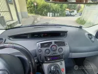 Usata Renault Scenic E-Tech Dynamique 111 CV (81 kW) 2007 Grigio Monovolume