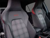Usata VW Golf VIII Comfortline 265 CV (194 kW) 2025 Argento dolomite Berlina