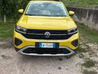 Usata VW T-Cross 115 CV (84 kW) 2024 Giallo SUV