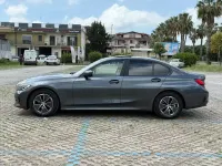 Usata BMW 318 Comfort Edition 149 CV (109 kW) 2022 Grigio Berlina