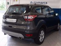 Usado Ford Kuga Business Edition 120 CV (88 kW) 2020 Gris SUV
