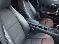 Usata Mercedes A180 Premium 109 CV (80 kW) 2016 Utilitaria