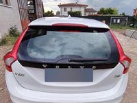 Usata Volvo V60 Business Edition 115 CV (84 kW) 2015 Bianco Station wagon