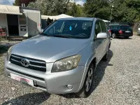 Usado Toyota RAV4 Luxury 177 CV (130 kW) 2006 Gris SUV