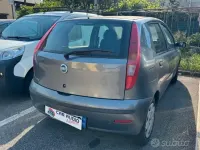 Usata Fiat Punto Active 60 CV (44 kW) 2006 Grigio Utilitaria