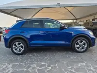 Usata VW T-Roc R-line 150 CV (110 kW) 2023 Bluazzurro SUV