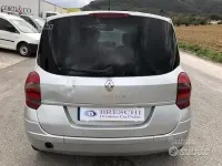 Usata Renault Grand Modus Dynamique 85 CV (62 kW) 2009 Grigio Monovolume