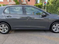 Usata VW Golf VIII Life 110 CV (80 kW) 2020 Grigio Berlina
