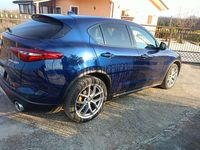 Usata Alfa Romeo Stelvio 209 CV (153 kW) 2017 Blu/azzurro SUV