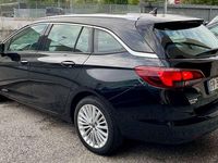 Usata Opel Astra Innovation 136 CV (100 kW) 2018 Nero Station wagon
