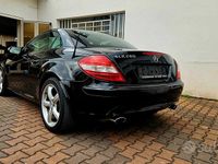 Usata Mercedes SLK280 231 CV (169 kW) 2006 Nero Cabrio