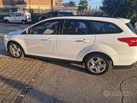 Käytetty Ford Focus S 120 HP (88 kW) 2018 Valkoinen Farmari