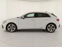 Usata Audi A3 S-Line 150 CV (110 kW) 2023 2y bianco ghiacciaio metallizzato Berlina