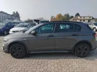 Usata Fiat Tipo Cross 101 CV (74 kW) 2021 Grigio Berlina
