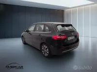 Usata Mercedes B180 116 CV (85 kW) 2022 Nero Utilitaria