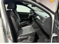 Usata VW T-Roc R-line 150 CV (110 kW) 2023 Bianco SUV