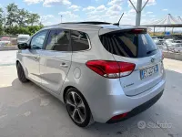 Usata Kia Carens Platinum 136 CV (100 kW) 2015 Grigio Monovolume