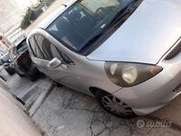 Usata Honda Jazz 78 CV (57 kW) 2005 Grigio Utilitaria
