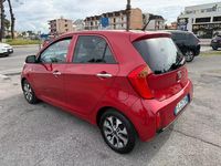 Usata Kia Picanto 67 CV (49 kW) 2015 Rosso Utilitaria