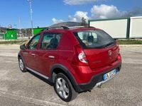 Usata Dacia Sandero Stepway 90 CV (66 kW) 2012 Rosso Berlina