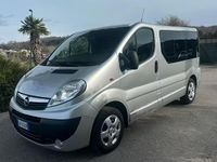 Usata Opel Vivaro 114 CV (83 kW) 2012 Grigio Monovolume