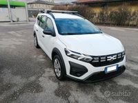 Usata Dacia Jogger 91 CV (66 kW) 2024 Bianco Monovolume