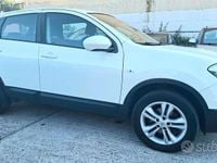 Usata Nissan Qashqai Tekna 110 CV (80 kW) 2014 Bianco SUV