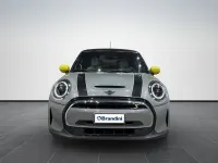 Usata Mini Cooper SE 75 kW (102 CV) 2022 Moonwalk grey metallic Utilitaria