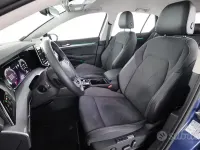 Usata VW Golf VIII 150 CV (110 kW) 2025 Anemone blue Berlina