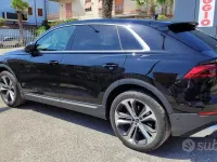 Usata Audi Q8 Sport 231 CV (169 kW) 2024 Nero metallizzato SUV
