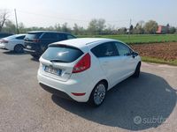 Usado Ford Fiesta 82 HP (60 kW) 2009 Branco Citadino