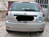 Usata Ford Fiesta Ambiente 68 CV (50 kW) 2002 Grigio Utilitaria